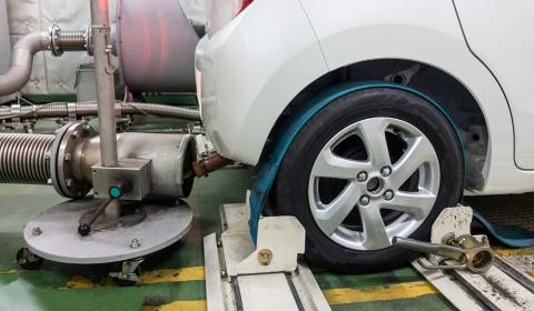 Depuis le « Dieselgate », la Commission européenne a sérieusement repensé les tests anti-pollution obligatoires avant tout lancement de véhicule. 