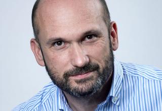 Portrait de Julien Mouchet, directeur général et co-fondateur de Qape Kovers
